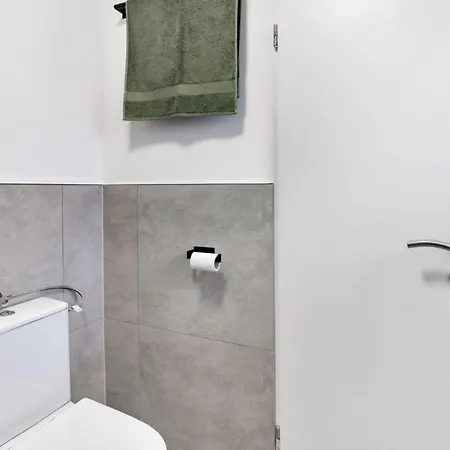 Helsinki -100 M To And Bikepark 아파트 *