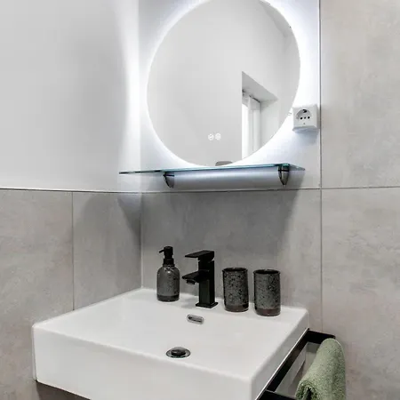 Helsinki -100 M To And Bikepark 아파트 *